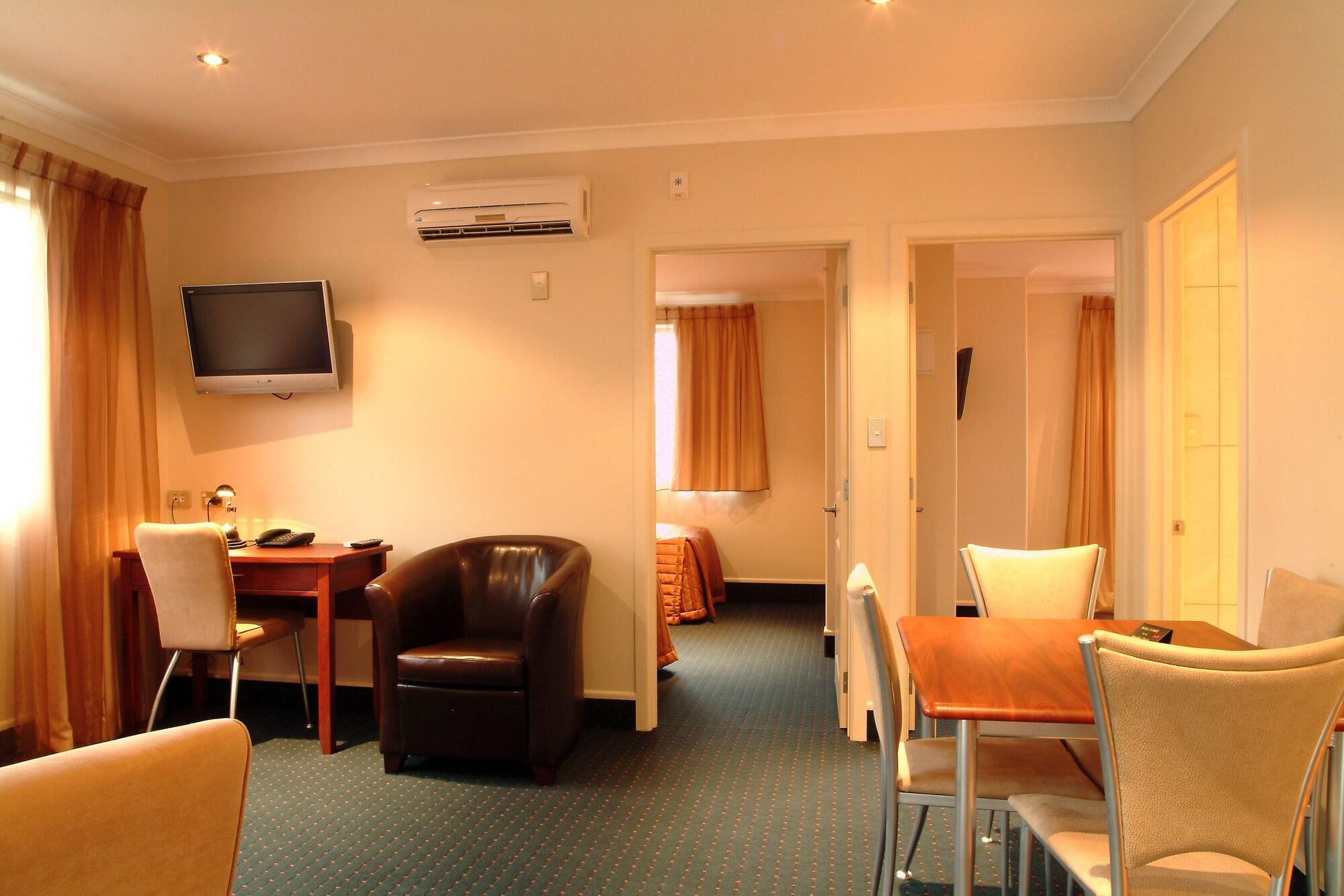 Stay 284 Rotorua - Refurbished Modern Accommodation ภายนอก รูปภาพ