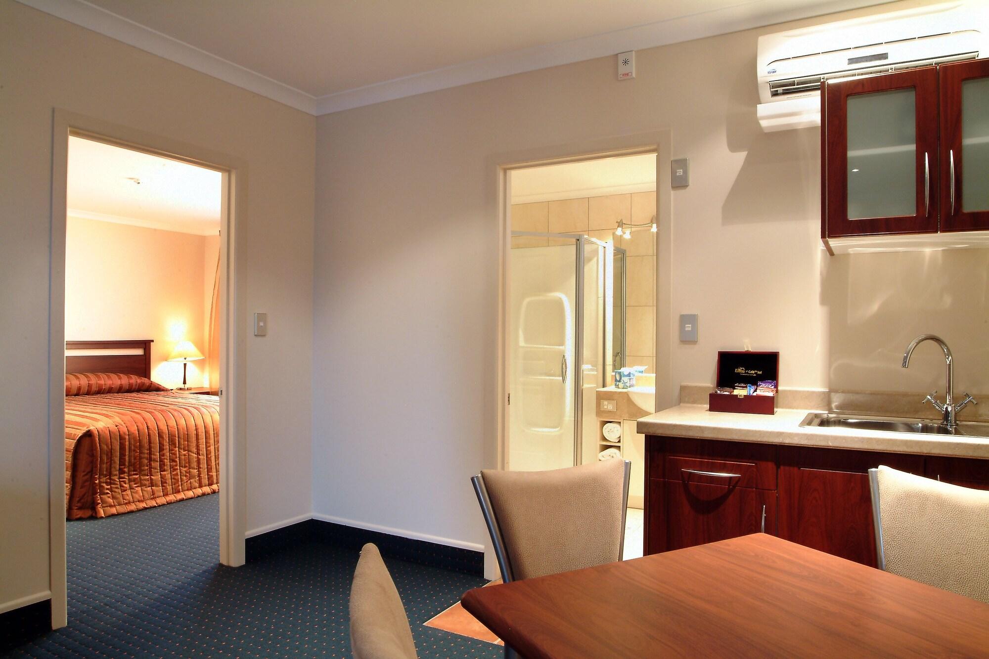 Stay 284 Rotorua - Refurbished Modern Accommodation ภายนอก รูปภาพ