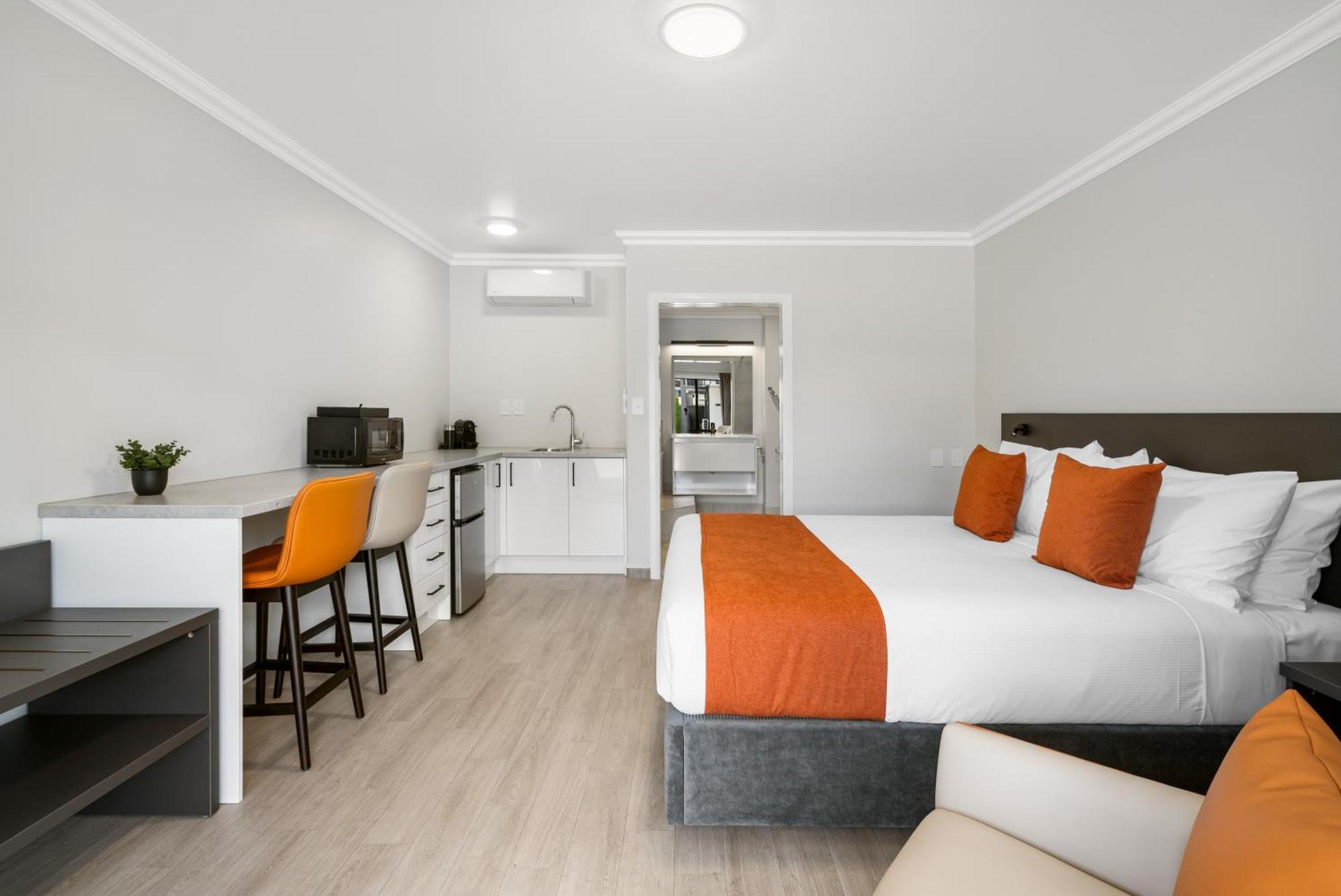 Stay 284 Rotorua - Refurbished Modern Accommodation ภายนอก รูปภาพ