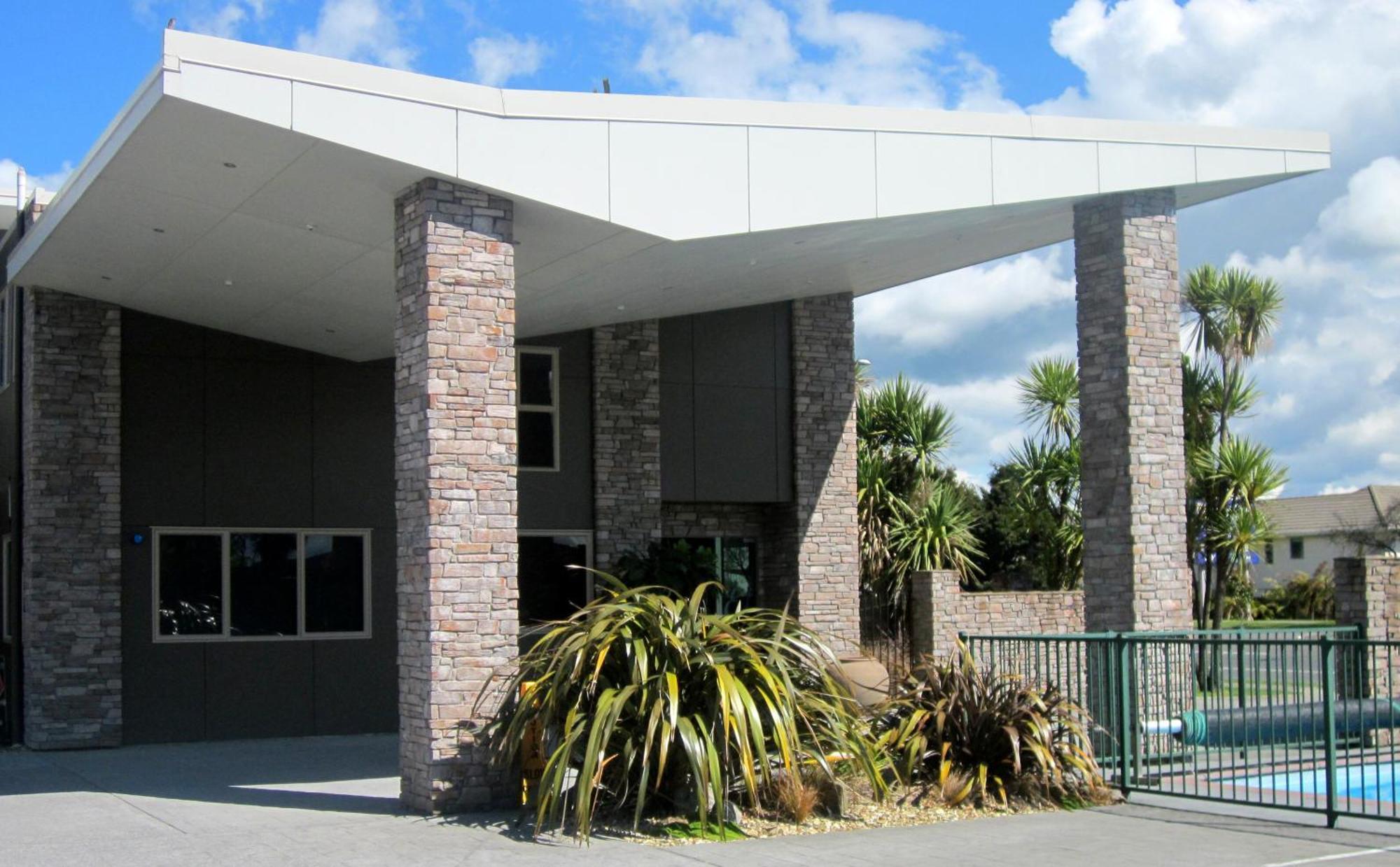 Stay 284 Rotorua - Refurbished Modern Accommodation ภายนอก รูปภาพ