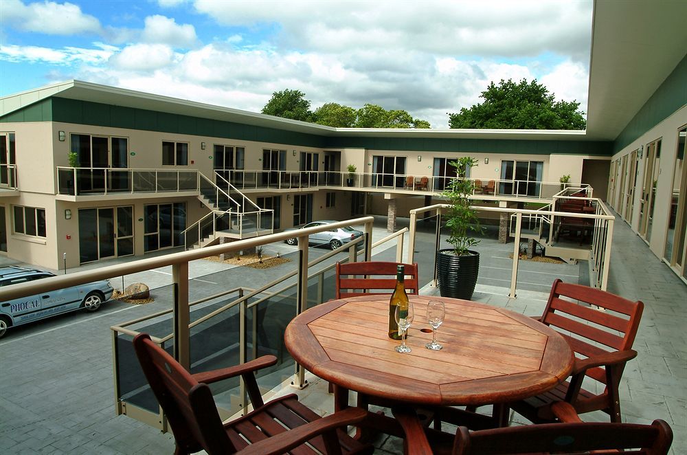 Stay 284 Rotorua - Refurbished Modern Accommodation ภายนอก รูปภาพ